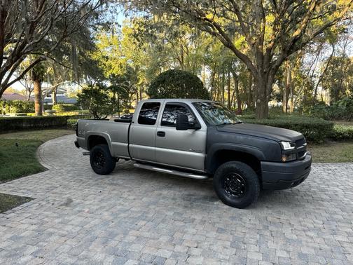 2003 Chevrolet Silverado 2500 LT H/D Extended Cab