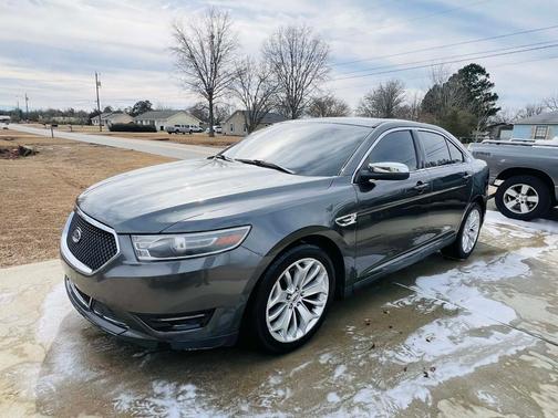 2019 Ford Taurus Limited