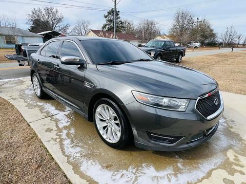 2019 Ford Taurus Limited