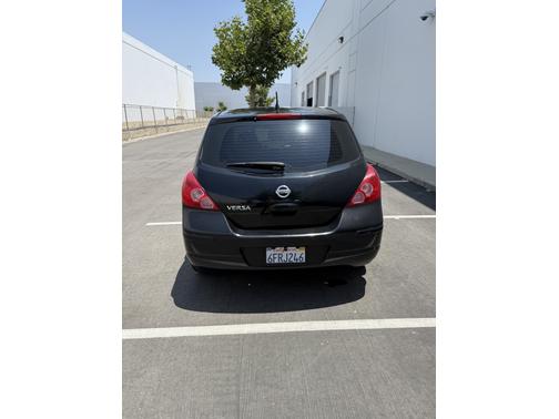 2009 Nissan Versa 1.8 S