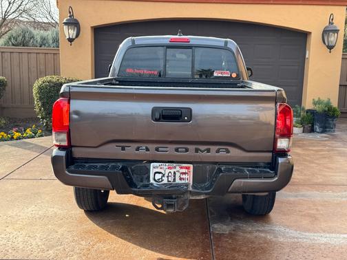 2022 Toyota Tacoma SR