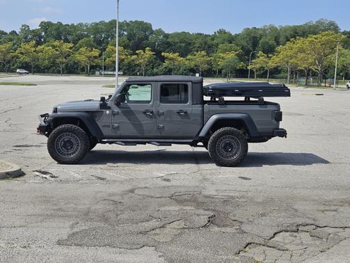 2020 Jeep Gladiator Sport S