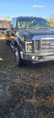 Black 2008 Ford F-450 Lariat Crew Cab Super Duty