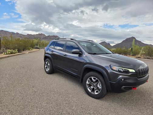 2019 Jeep Cherokee Trailhawk