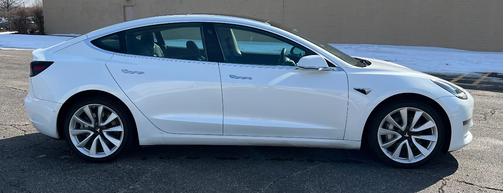 2019 Tesla Model 3 Long Range