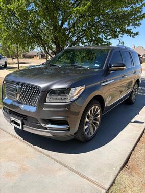 Gray 2018 Lincoln Navigator Select