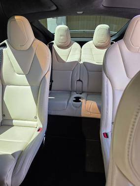 White 2020 Tesla Model X Long Range Plus
