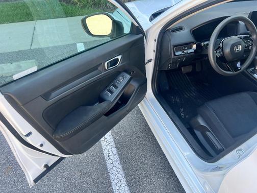 White 2022 Honda Civic LX