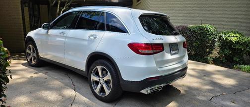 White 2017 Mercedes-Benz GLC 300 Base