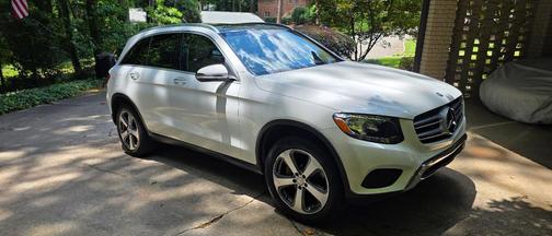 White 2017 Mercedes-Benz GLC 300 Base