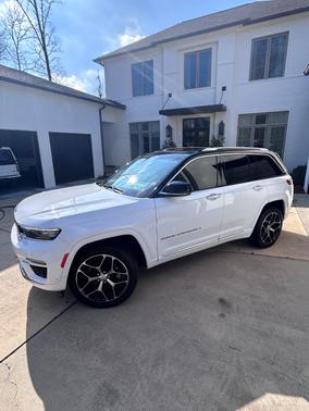 2022 Jeep Grand Cherokee Summit Reserve
