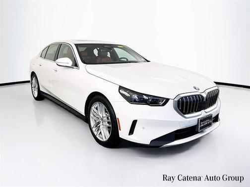 White 2024 BMW 530 i xDrive