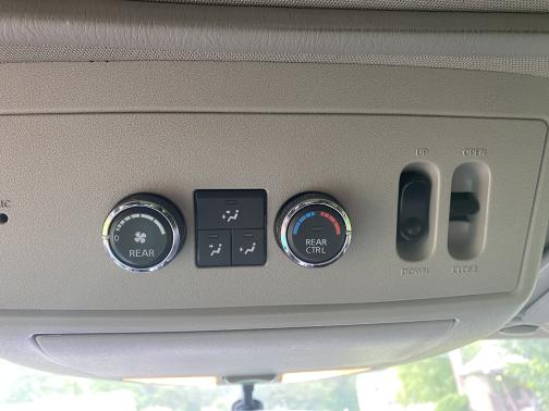 Photo 2 of 20 of 2011 Nissan Armada Platinum