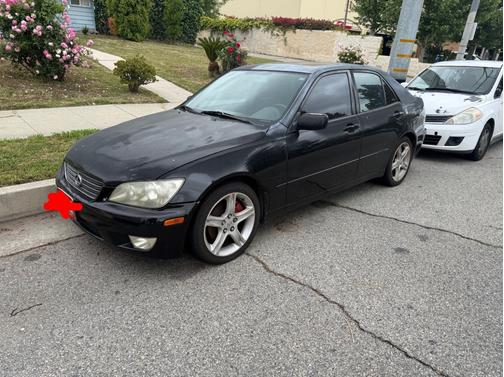 2001 Lexus IS 300 Base