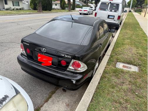 2001 Lexus IS 300 Base