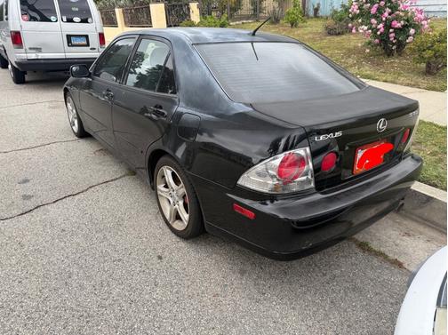 2001 Lexus IS 300 Base
