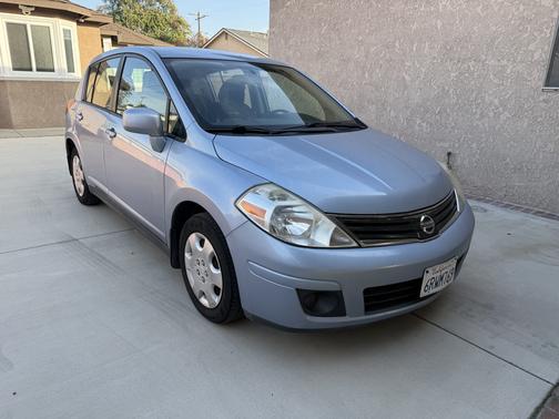 2011 Nissan Versa 1.8 S