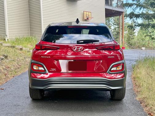 Red 2021 Hyundai KONA EV SEL