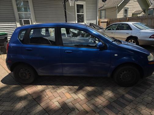 Blue 2006 Chevrolet Aveo 5 LS