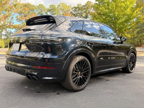 Blue 2021 Porsche Cayenne Cayenne GTS