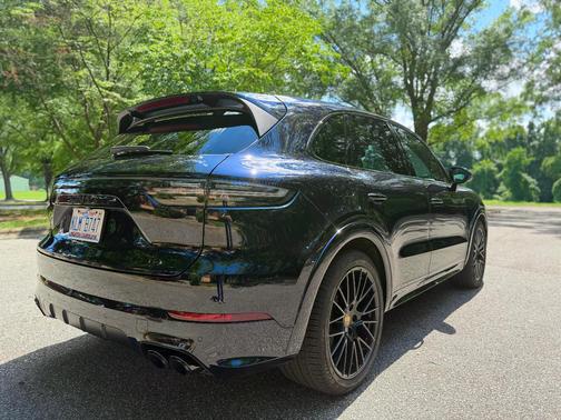 Blue 2021 Porsche Cayenne Cayenne GTS