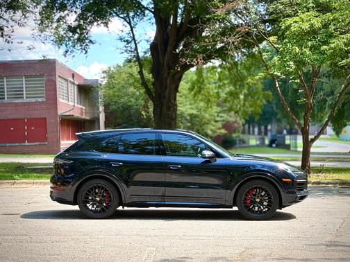 Blue 2021 Porsche Cayenne Cayenne GTS