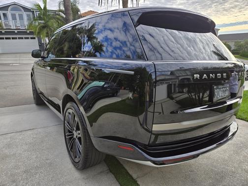 2023 Land Rover Range Rover P530 SE LWB 7 Seat