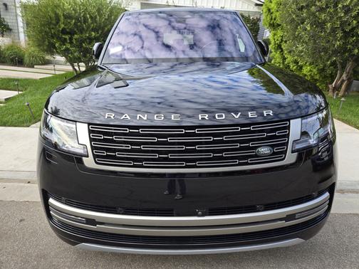 2023 Land Rover Range Rover P530 SE LWB 7 Seat