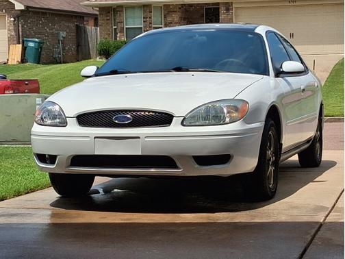 2005 Ford Taurus SEL