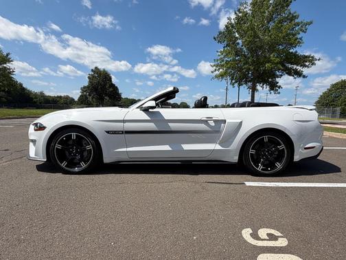 White 2020 Ford Mustang GT Premium