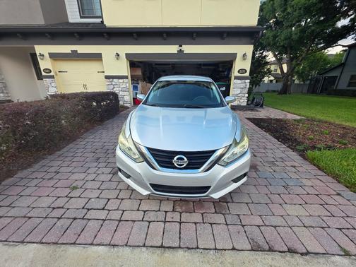Silver 2018 Nissan Altima 2.5 S