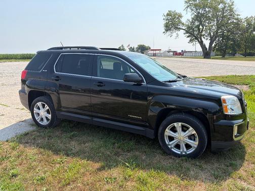 Black 2017 GMC Terrain SLE-2