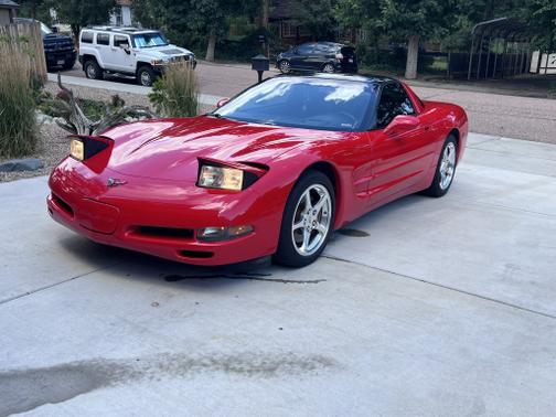 2001 Chevrolet Corvette Base