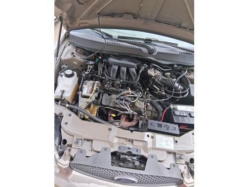 2005 Ford Taurus SE