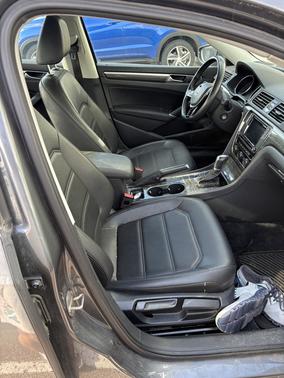2016 Volkswagen Passat 1.8T SE