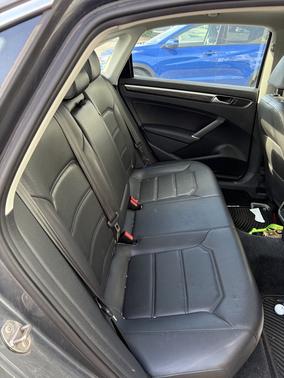 2016 Volkswagen Passat 1.8T SE