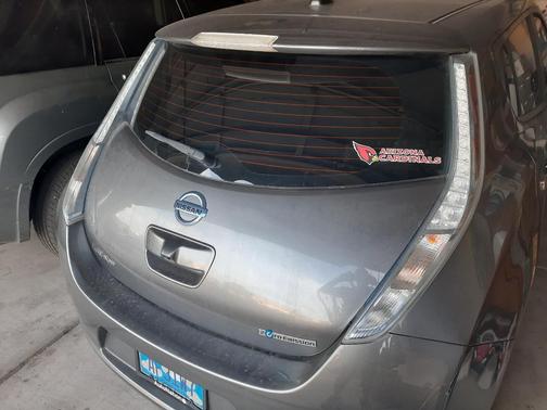 Gray 2014 Nissan Leaf SV