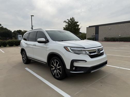 White 2020 Honda Pilot Touring 8-Passenger