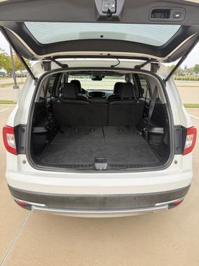 White 2020 Honda Pilot Touring 8-Passenger