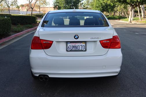 2011 BMW 328 i