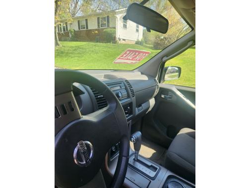 2010 Nissan Pathfinder S