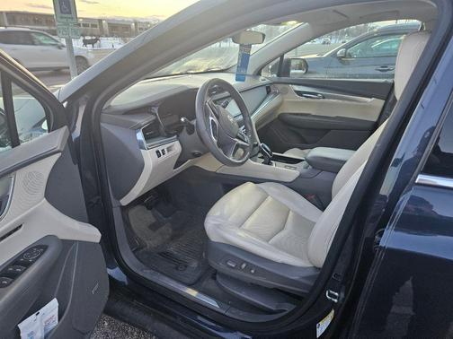 2018 Cadillac XT5 Premium Luxury