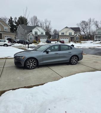 2020 Volvo S60 T5 Momentum