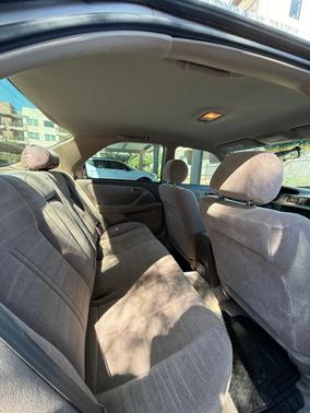 Beige 1999 Toyota Camry LE V6