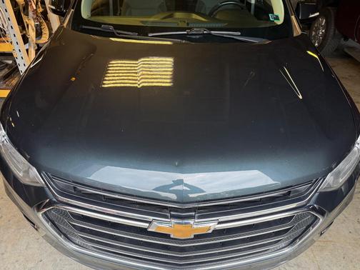 Gray 2018 Chevrolet Traverse LT Cloth