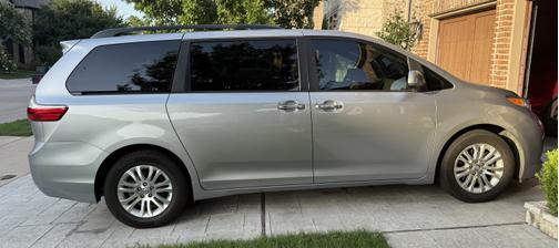 2017 Toyota Sienna XLE Premium
