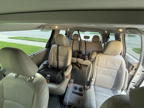 2017 Toyota Sienna XLE Premium