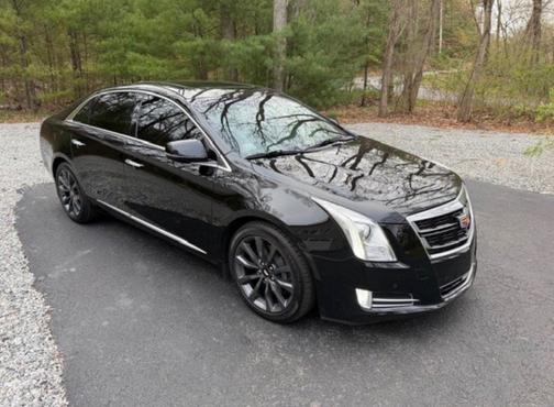 Black 2016 Cadillac XTS Luxury