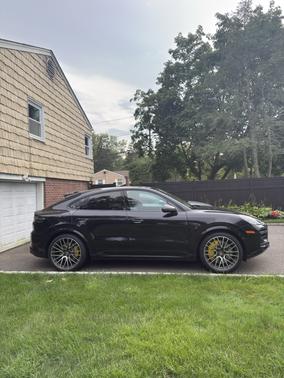 2020 Porsche Cayenne Turbo