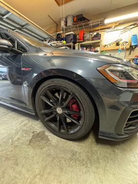 2019 Volkswagen Golf GTI 2.0T SE 4-Door